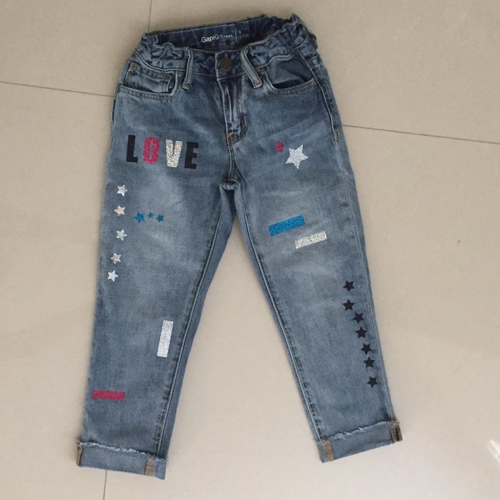 ⭐️Gap Kids🖤💓🤍Denim Graphic Girlfriend Jeans